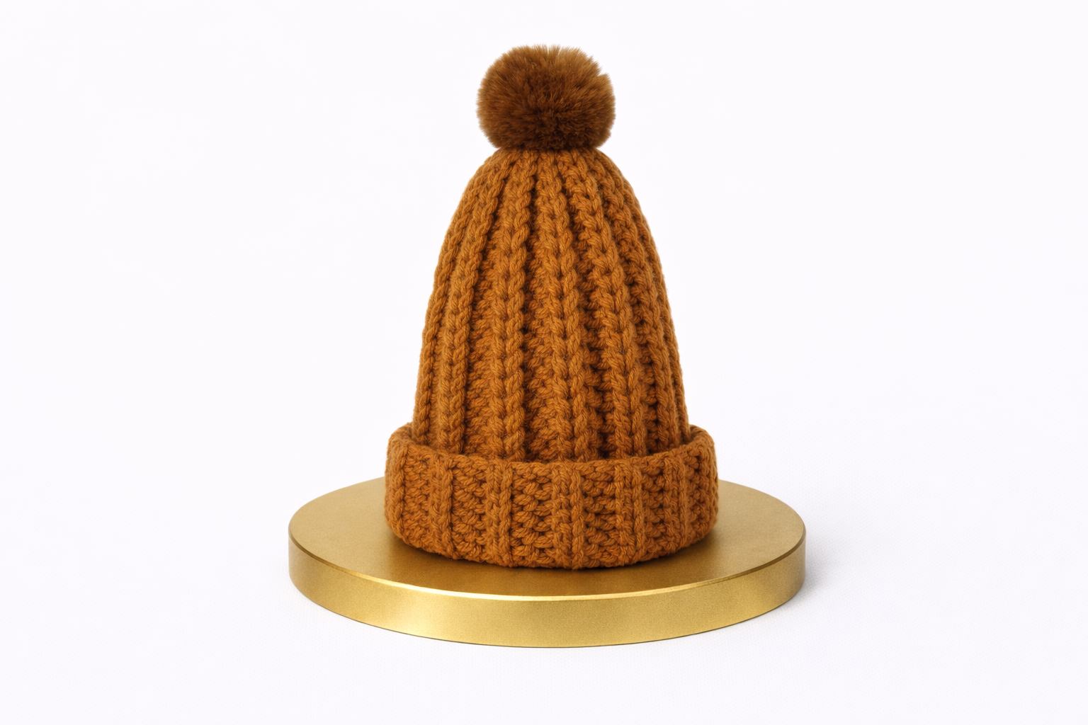 bonnet moutarde fonce avec pompon
